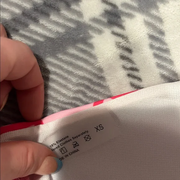 Pink Swirl Bikini Top - Picture 3 of 3